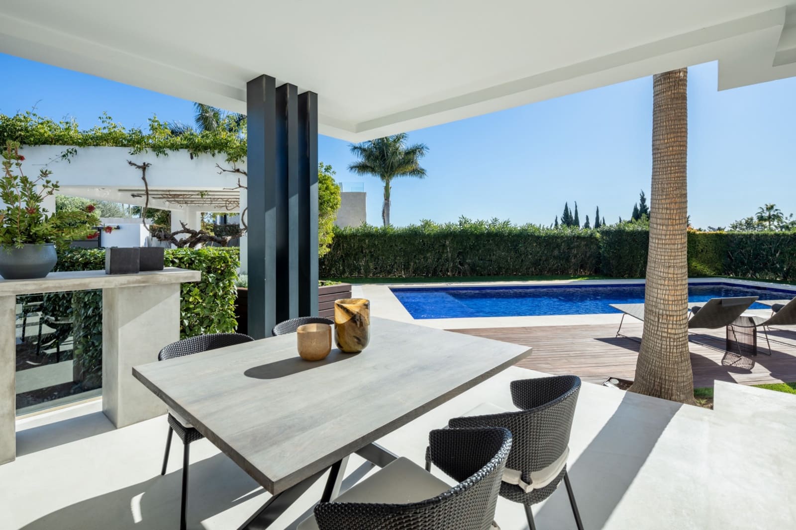 5 slaapkamer Villa te huur in Marbella met zwembad garage - € 3.700 (Ref: 10041623)