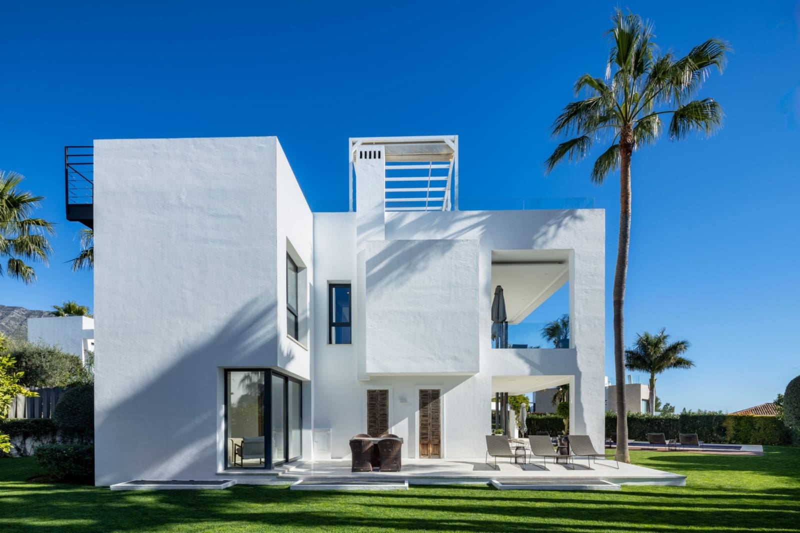 5 slaapkamer Villa te huur in Marbella met zwembad garage - € 3.700 (Ref: 10041623)