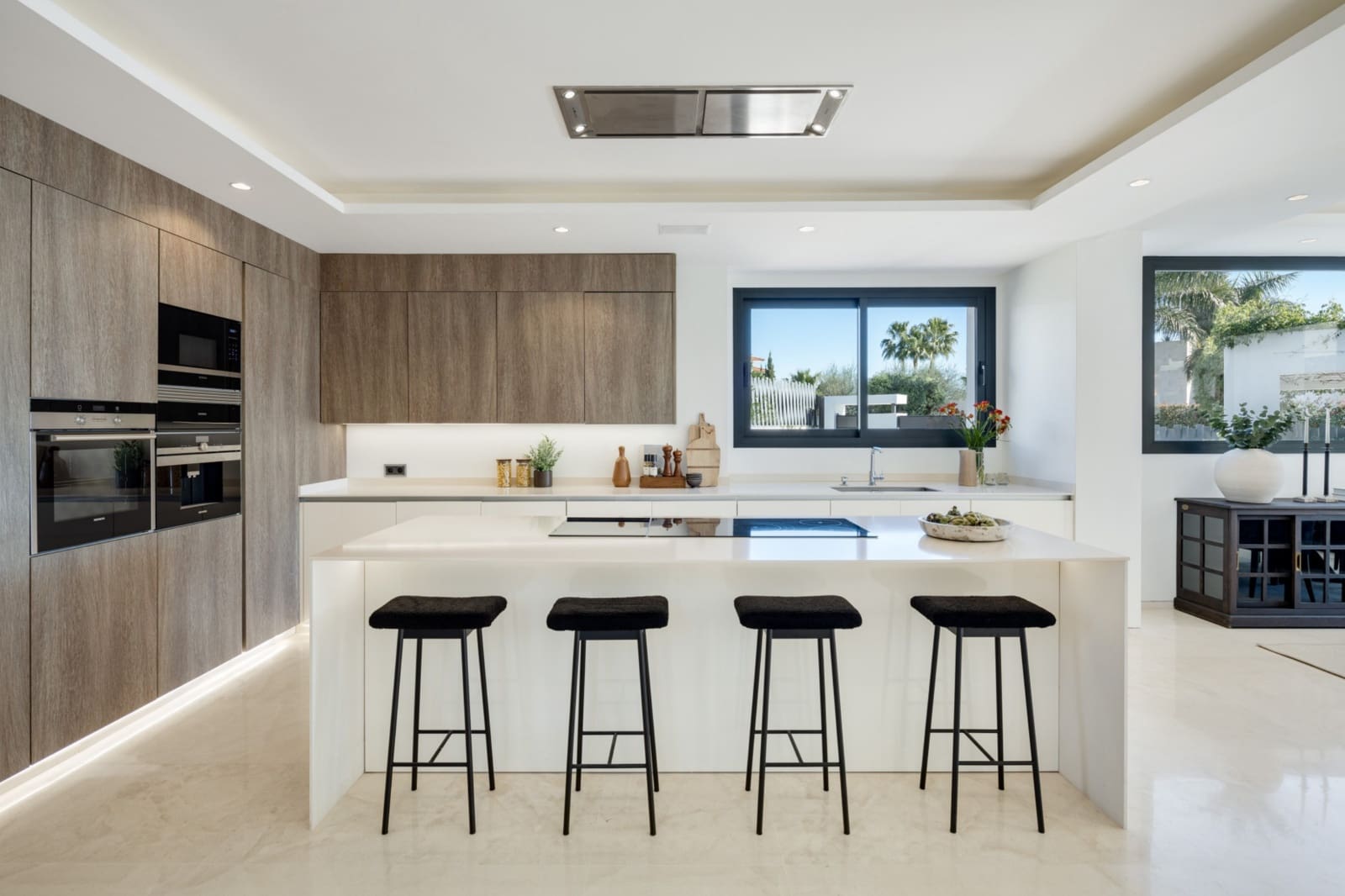 5 slaapkamer Villa te huur in Marbella met zwembad garage - € 3.700 (Ref: 10041623)