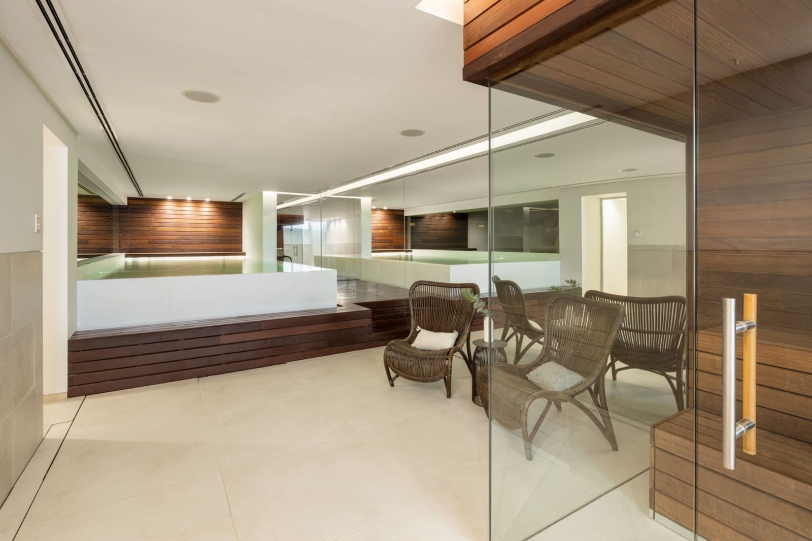 5 slaapkamer Villa te huur in Marbella met zwembad garage - € 3.700 (Ref: 10041623)