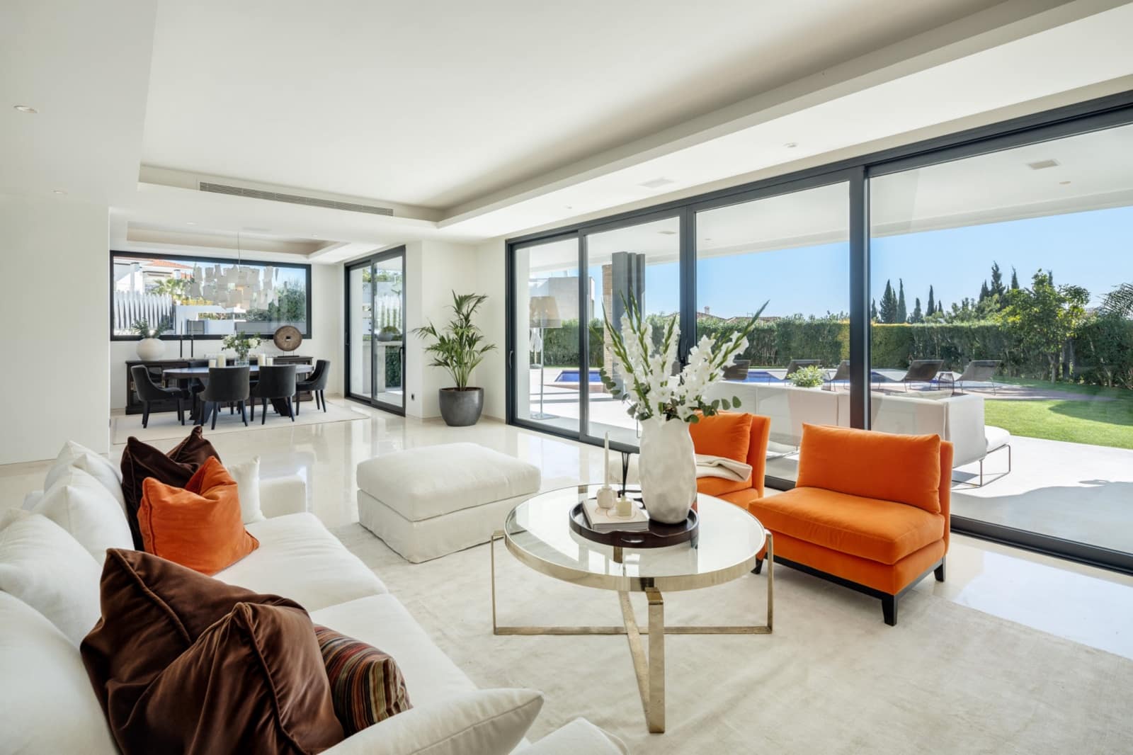 5 slaapkamer Villa te huur in Marbella met zwembad garage - € 3.700 (Ref: 10041623)