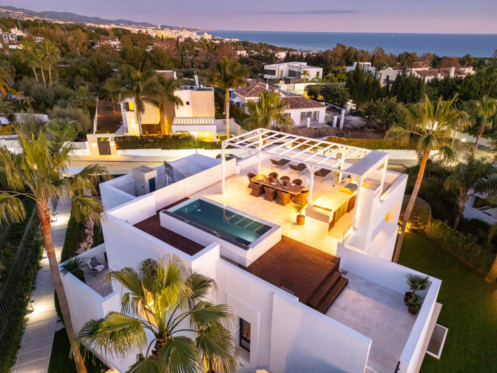 5 slaapkamer Villa te huur in Marbella met zwembad garage - € 3.700 (Ref: 10041623)