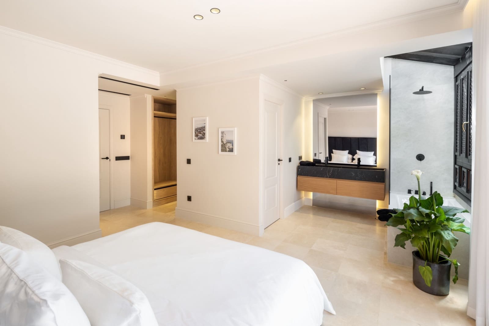 4 soverom Hus til leie i Marbella med svømmebasseng garasje - € 3 000 (Ref: 10041643)