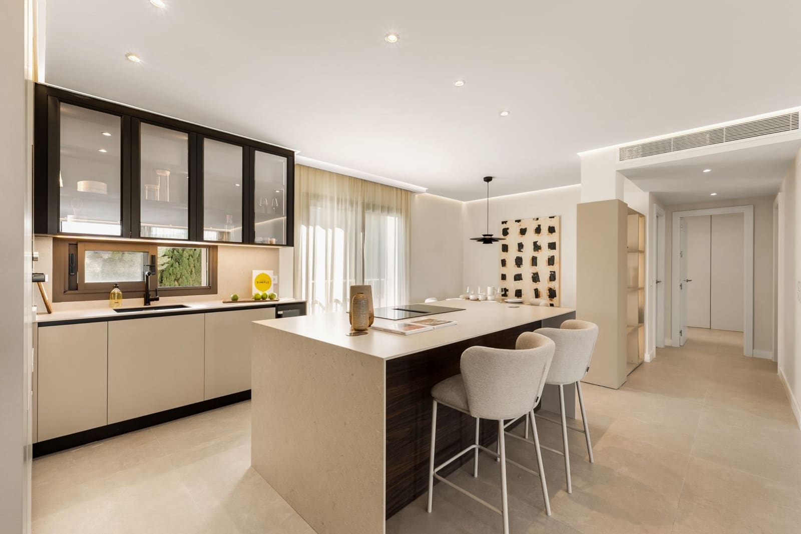 Ático de 2 habitaciones en Marbella en alquiler con piscina garaje - 2.000 € (Ref: 10041749)