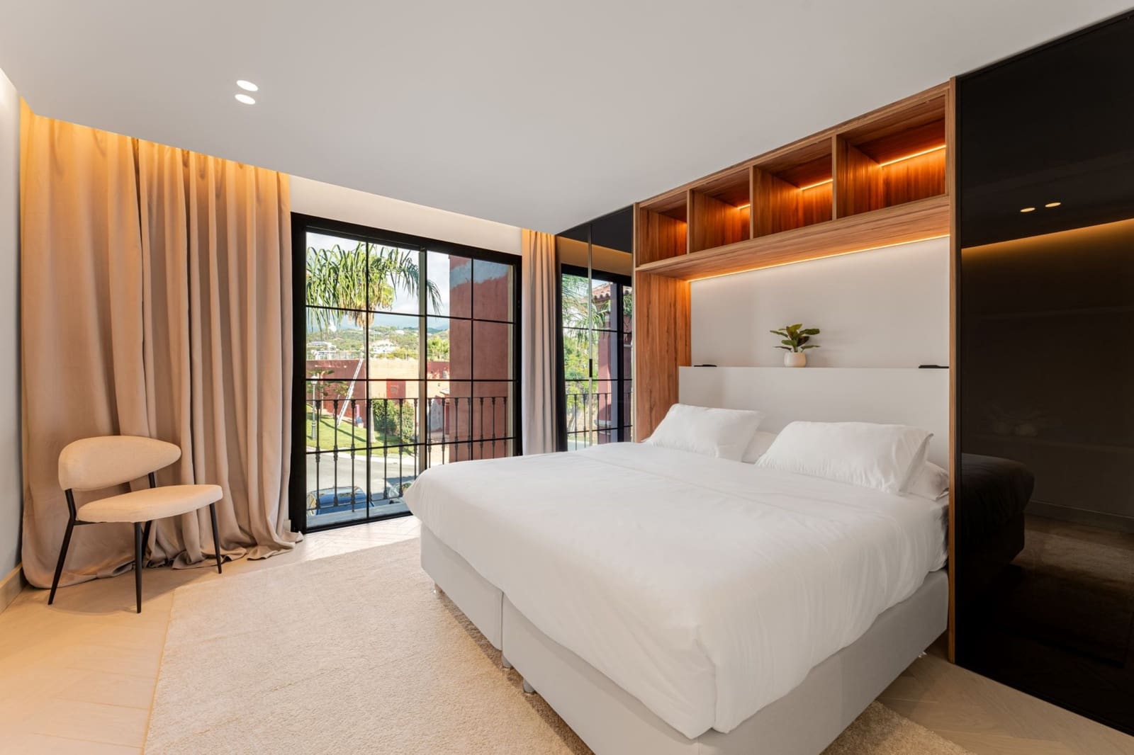 4 quarto Penthouse para arrendar em Benahavis com piscina - 2 200 € (Ref: 10041781)