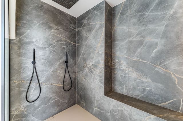 4 quarto Penthouse para arrendar em Benahavís com piscina - 2 200 € (Ref: 10041781)