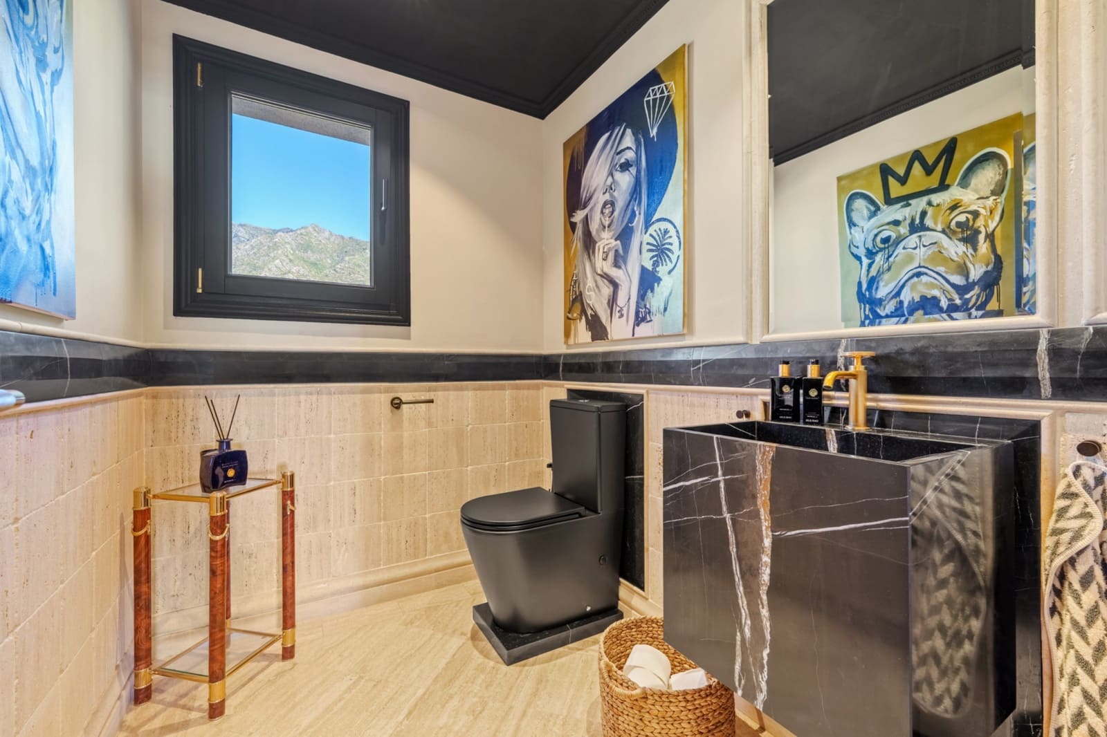 4 soverom Penthouse til leie i Marbella med svømmebasseng garasje - € 2 400 (Ref: 10041793)