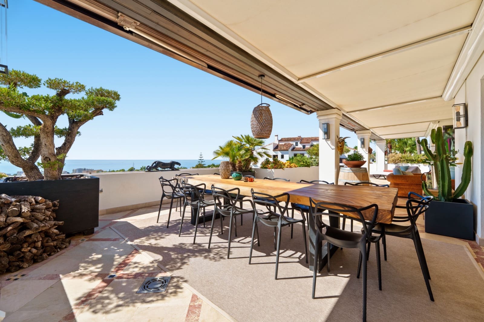 4 soverom Penthouse til leie i Marbella med svømmebasseng garasje - € 2 400 (Ref: 10041793)