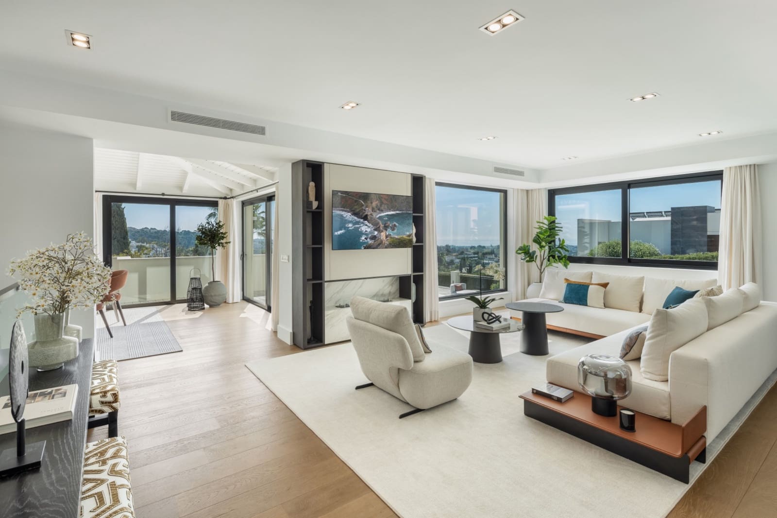 5 sypialnia Willa do wynajęcia w Marbella z basenem garażem - 3 700 € (Ref: 10041794)