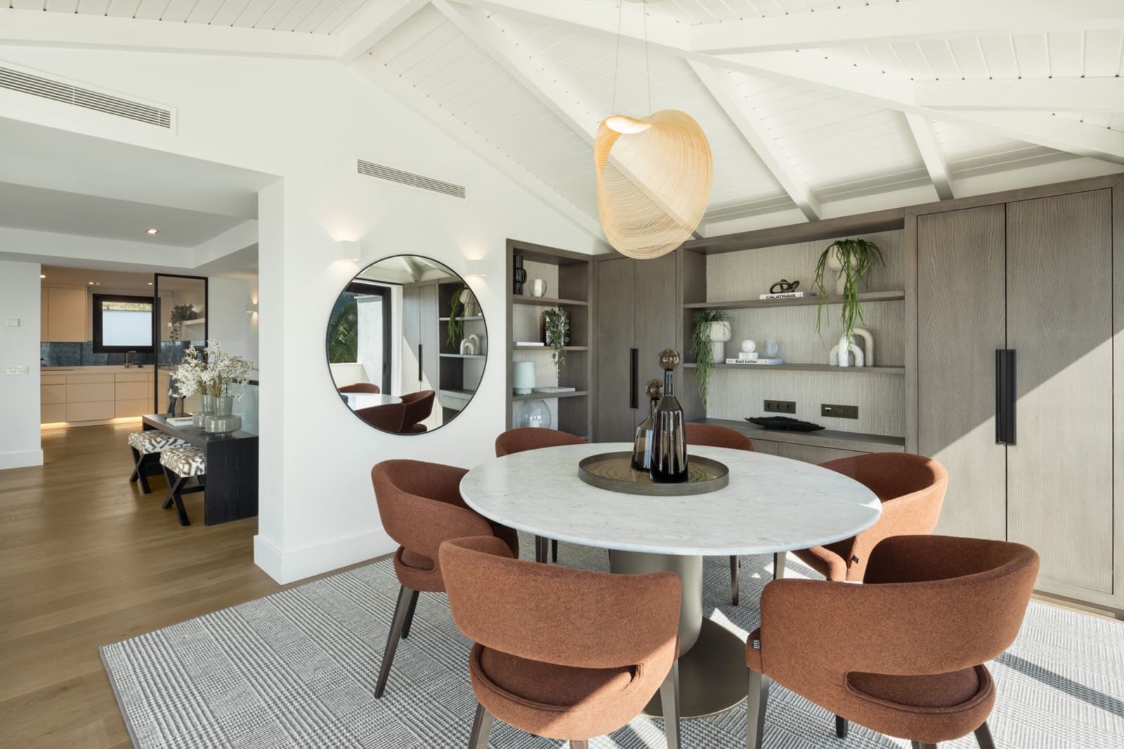 5 sypialnia Willa do wynajęcia w Marbella z basenem garażem - 3 700 € (Ref: 10041794)