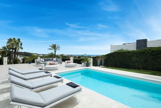 5 sypialnia Willa do wynajęcia w Marbella z basenem garażem - 3 700 € (Ref: 10041794)