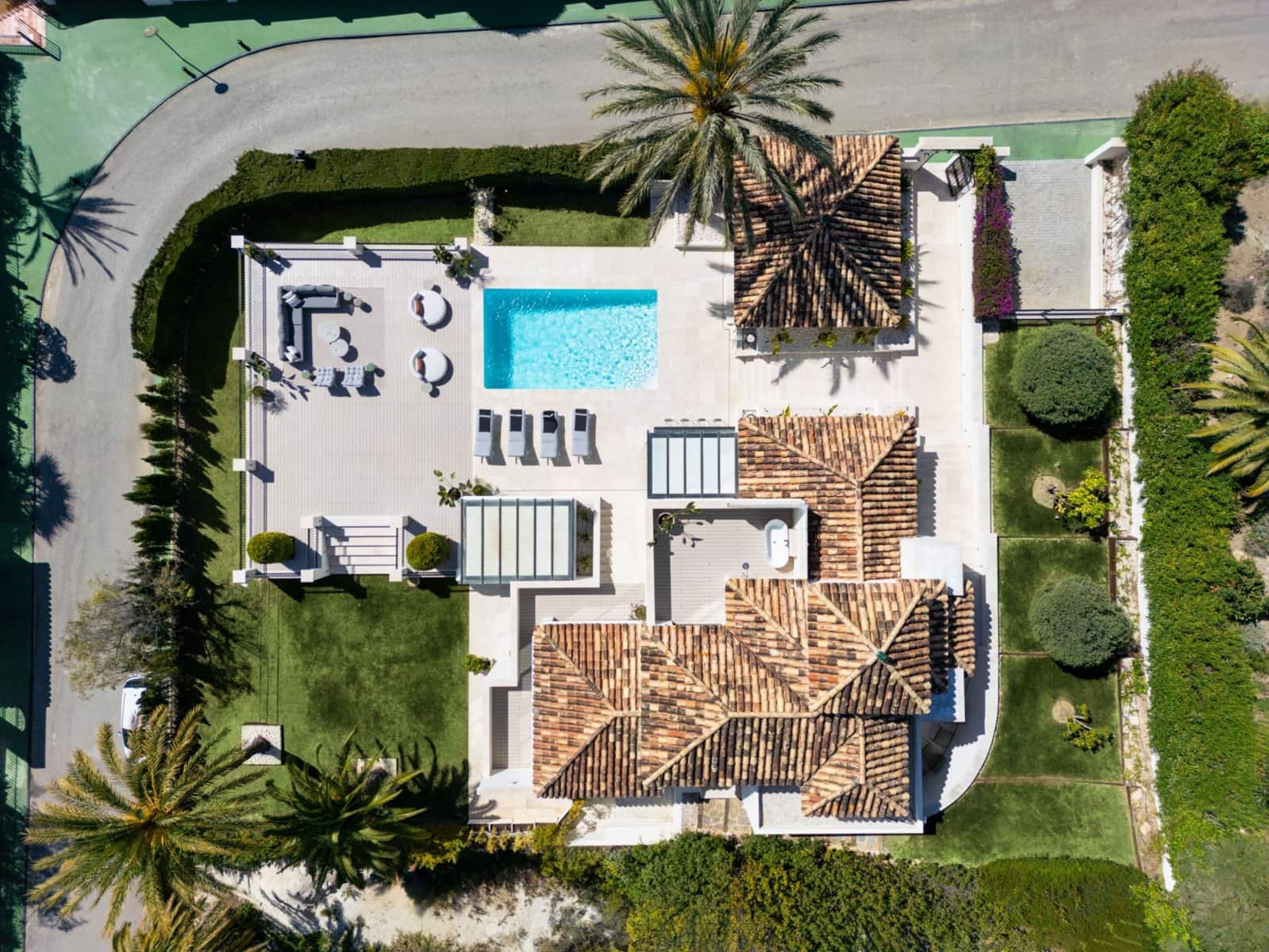 5 sypialnia Willa do wynajęcia w Marbella z basenem garażem - 3 700 € (Ref: 10041794)