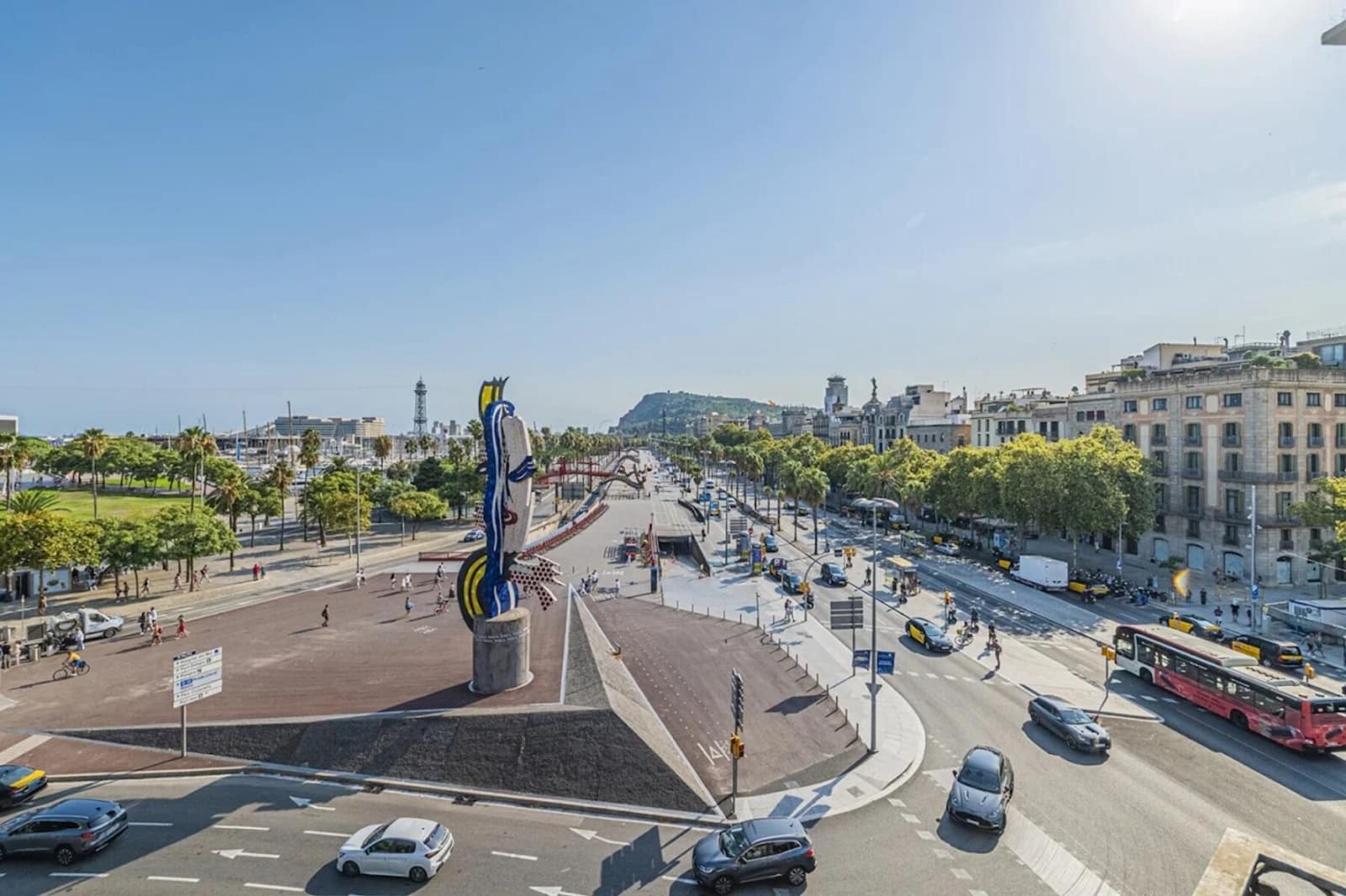 2 soverom Leilighet til leie i Barcelona by med svømmebasseng - € 1 700 (Ref: 10042080)