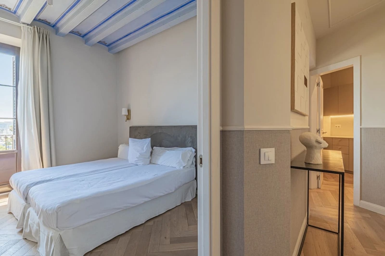 2 soverom Leilighet til leie i Barcelona by med svømmebasseng - € 1 700 (Ref: 10042080)