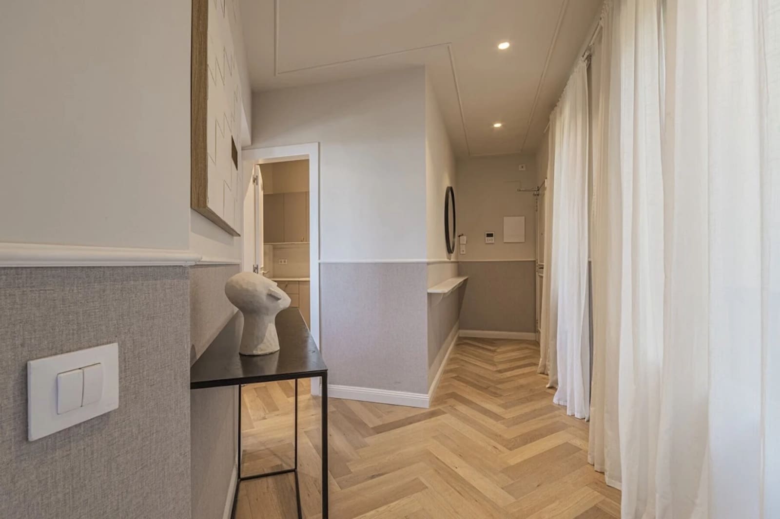 2 soverom Leilighet til leie i Barcelona by med svømmebasseng - € 1 700 (Ref: 10042080)