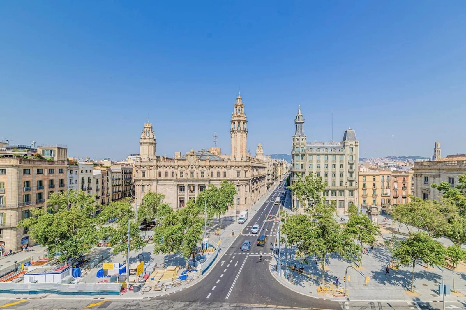 2 soverom Leilighet til leie i Barcelona by med svømmebasseng - € 1 700 (Ref: 10042080)
