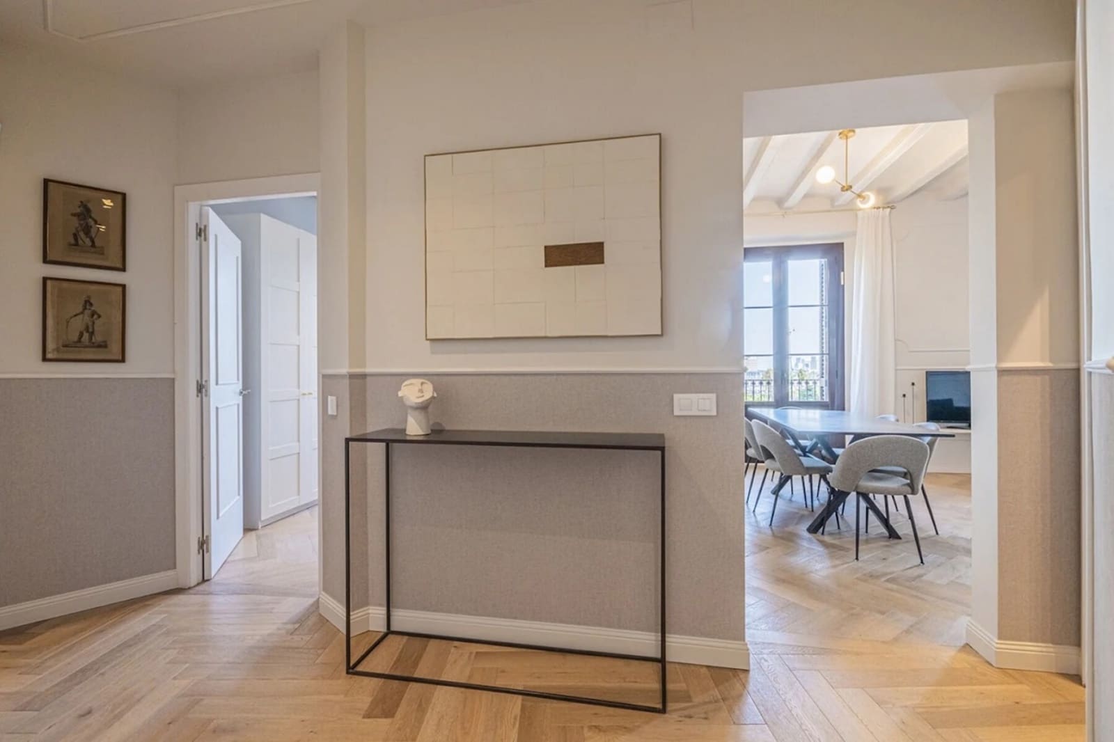 2 soverom Leilighet til leie i Barcelona by med svømmebasseng - € 1 700 (Ref: 10042080)