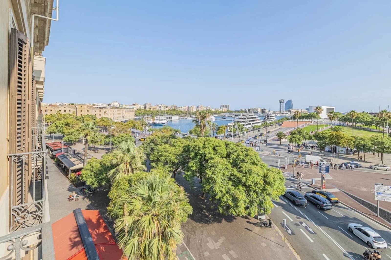 2 soverom Leilighet til leie i Barcelona by med svømmebasseng - € 1 700 (Ref: 10042080)