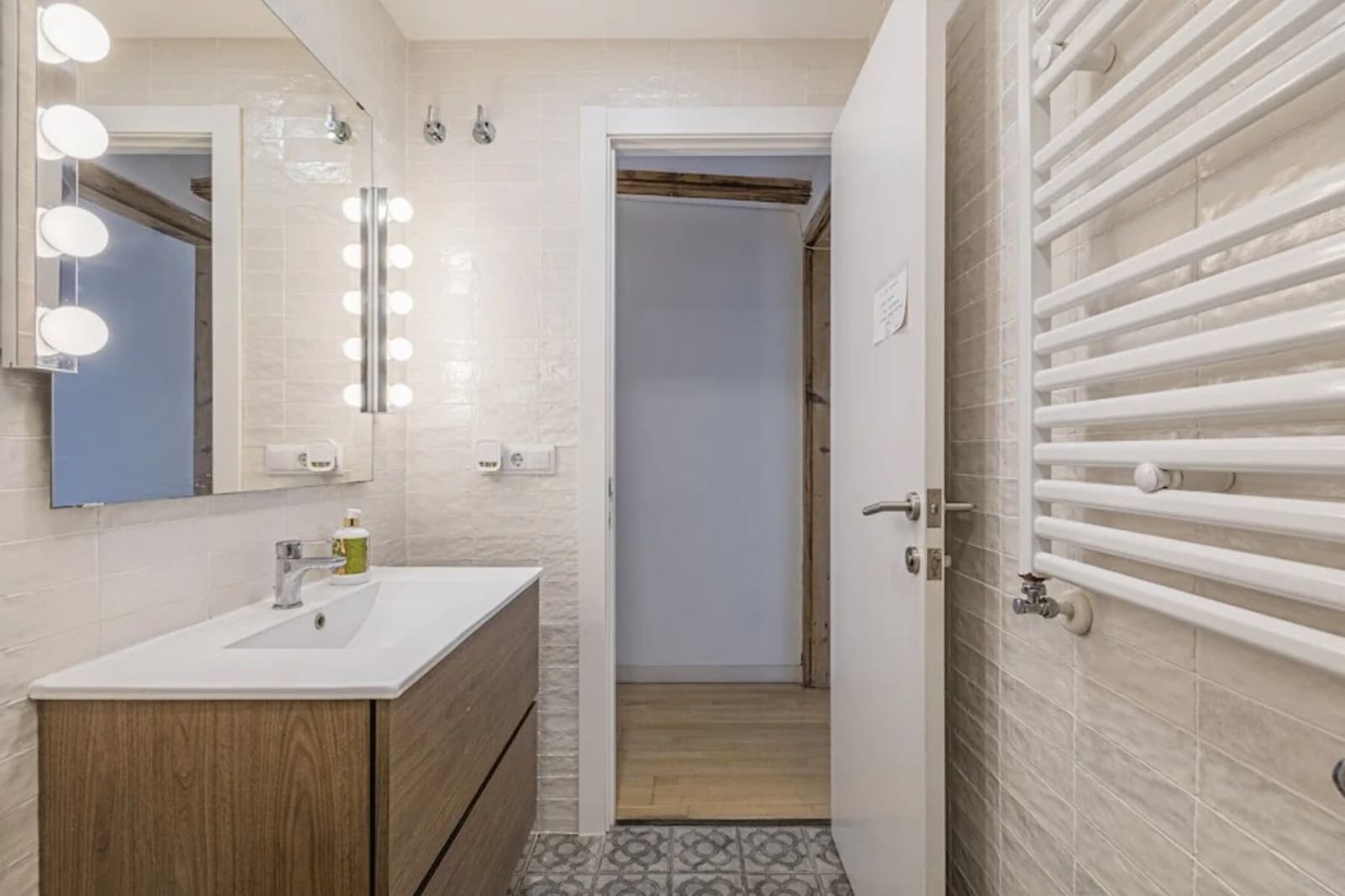 3 soverom Leilighet til leie i Barcelona by - € 1 700 (Ref: 10042171)