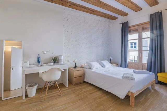 3 bedroom Apartment for rent in Barcelona city - € 1,700 (Ref: 10042171)