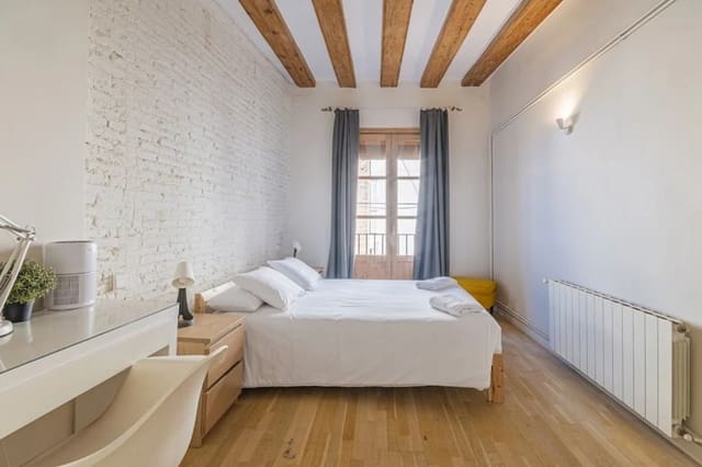 3 bedroom Apartment for rent in Barcelona city - € 1,700 (Ref: 10042171)