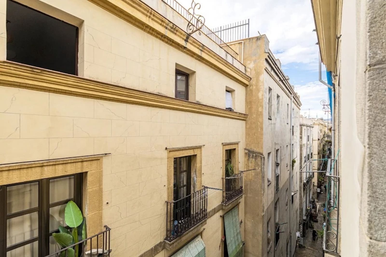 3 soverom Leilighet til leie i Barcelona by - € 1 700 (Ref: 10042171)
