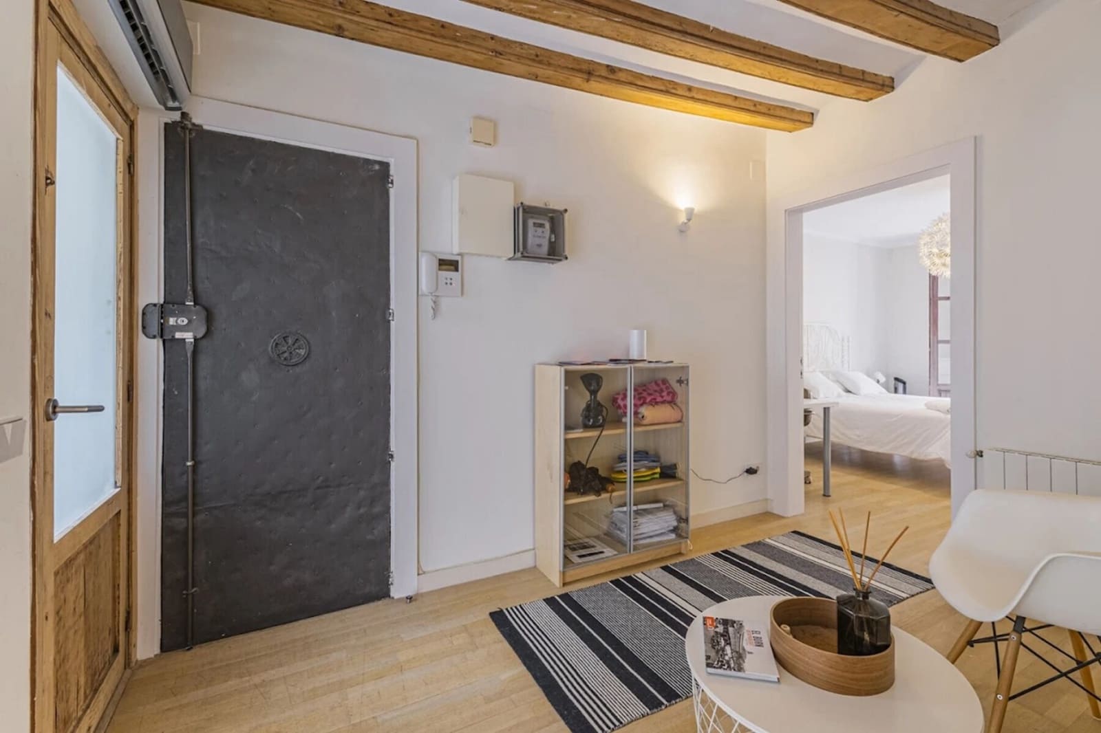 3 soverom Leilighet til leie i Barcelona by - € 1 700 (Ref: 10042171)