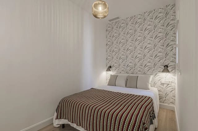 Apartamento de 3 habitaciones en Barcelona ciudad en alquiler - 1.400 € (Ref: 10042185)