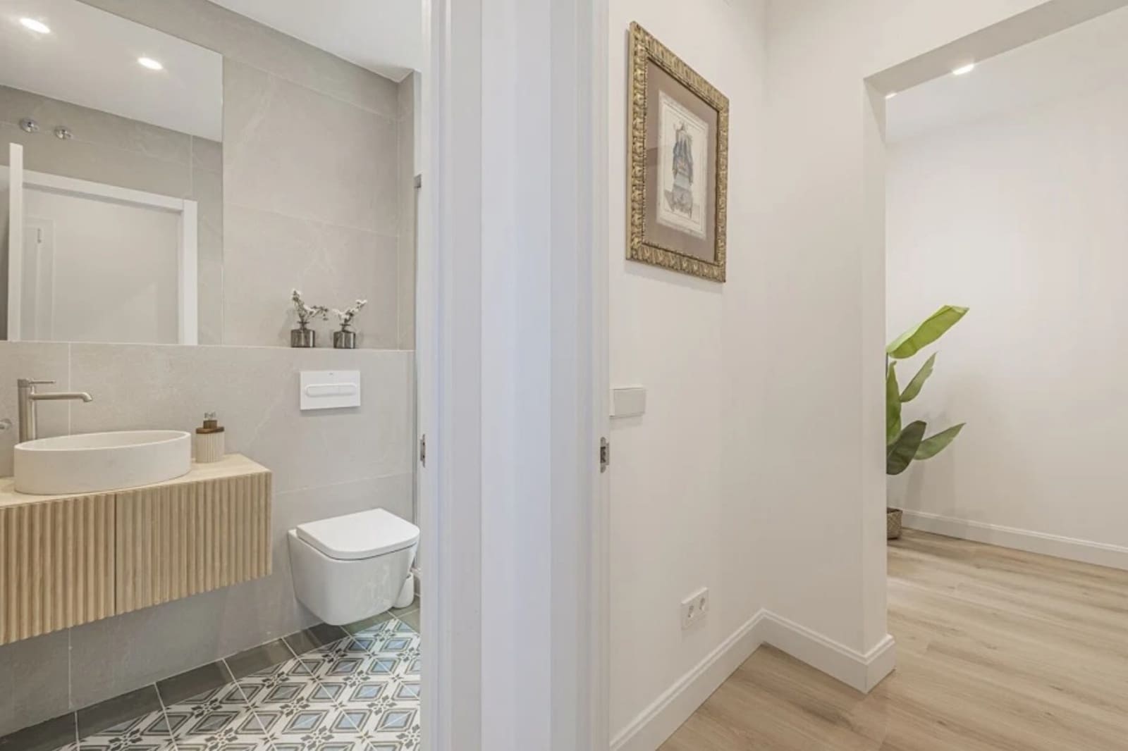 3 soverom Leilighet til leie i Barcelona by - € 1 400 (Ref: 10042185)