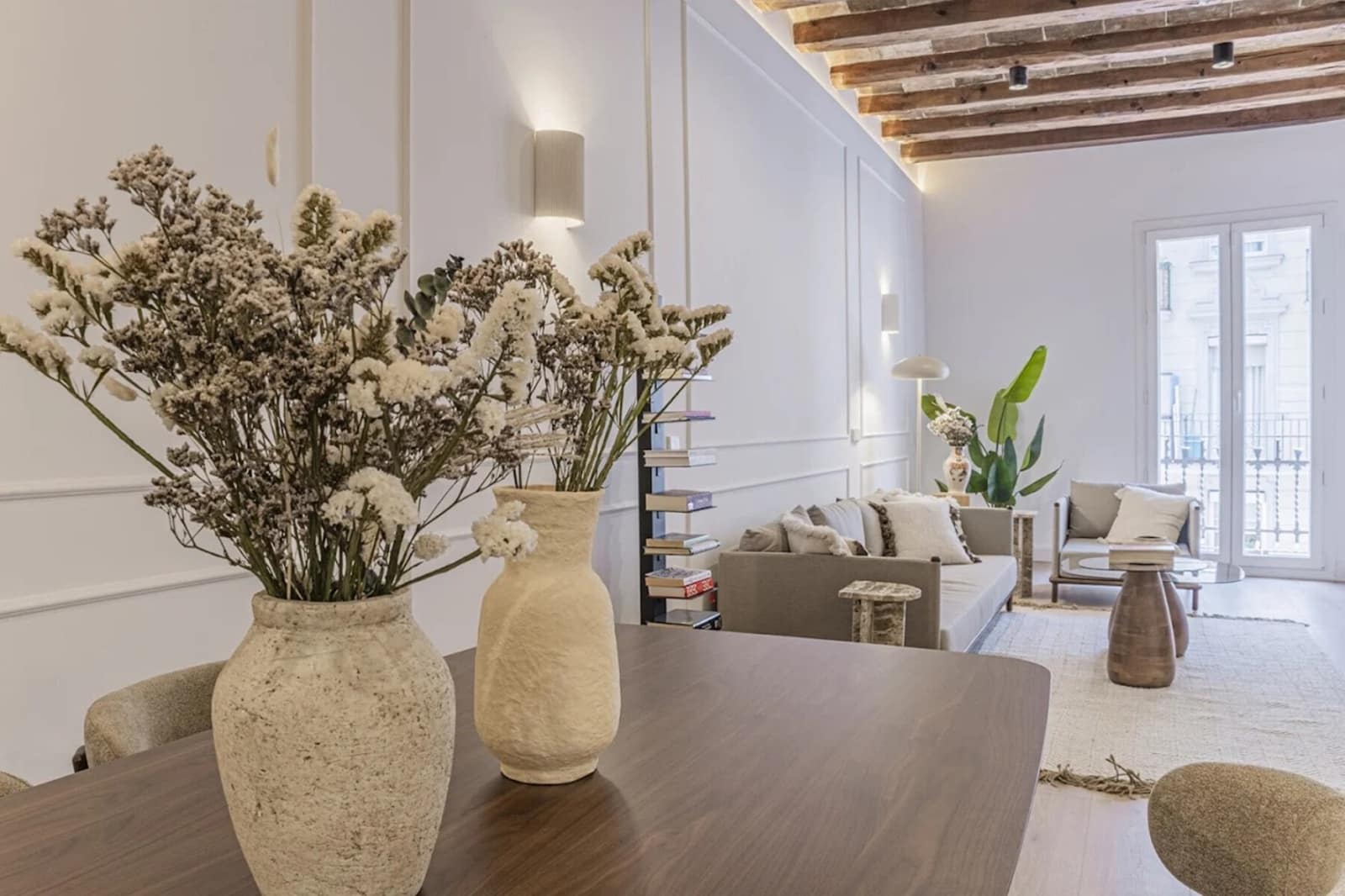 3 soverom Leilighet til leie i Barcelona by - € 1 400 (Ref: 10042185)