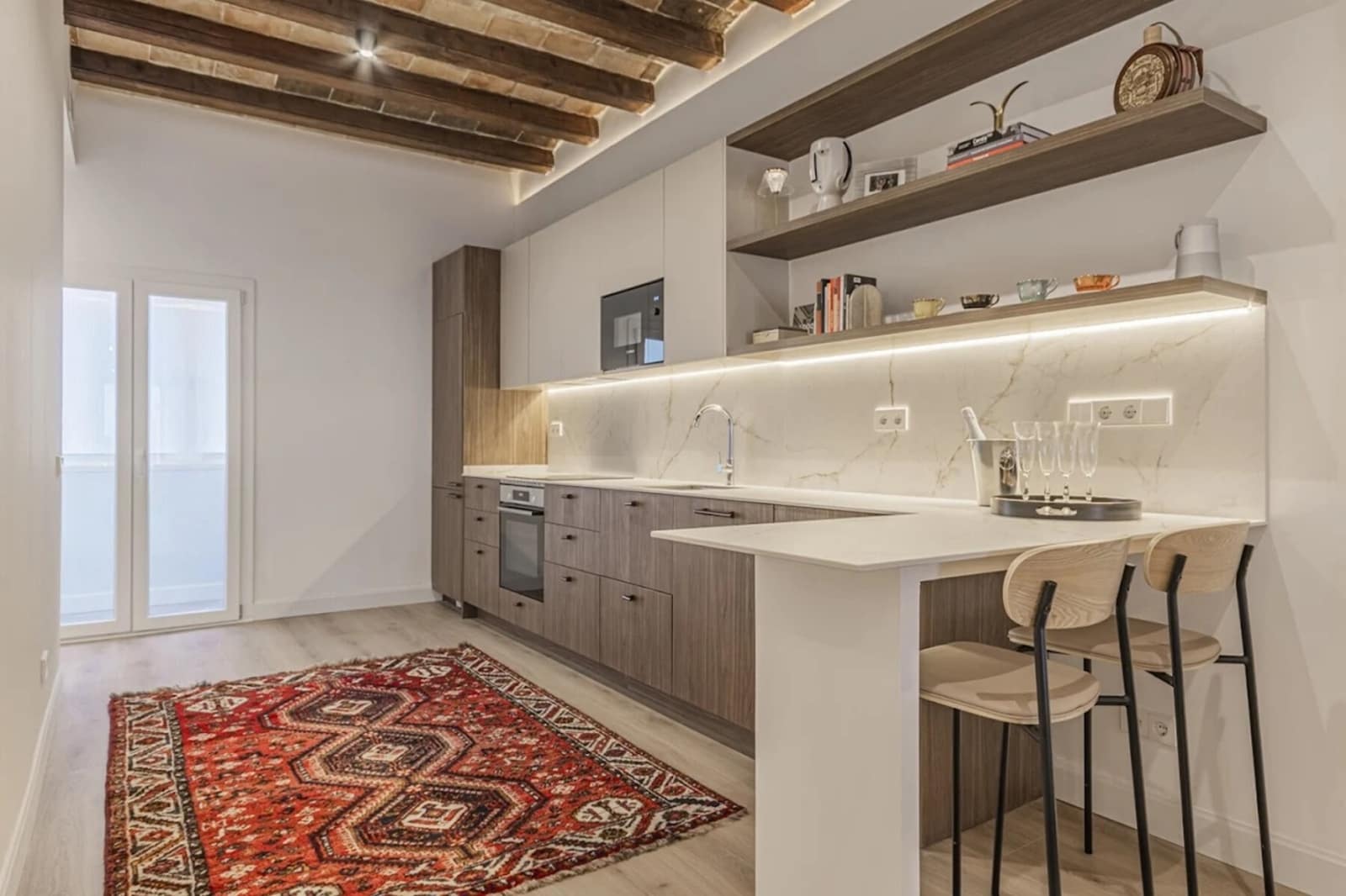3 soverom Leilighet til leie i Barcelona by - € 1 400 (Ref: 10042185)