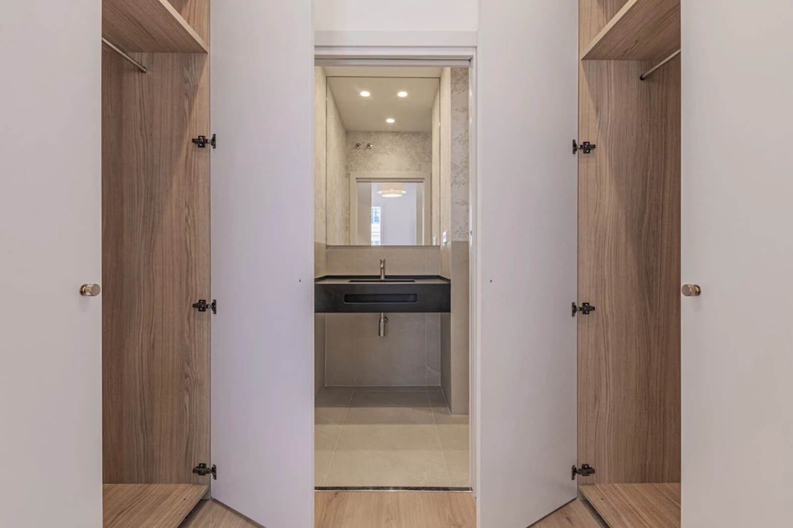 3 soverom Leilighet til leie i Barcelona by - € 1 400 (Ref: 10042185)