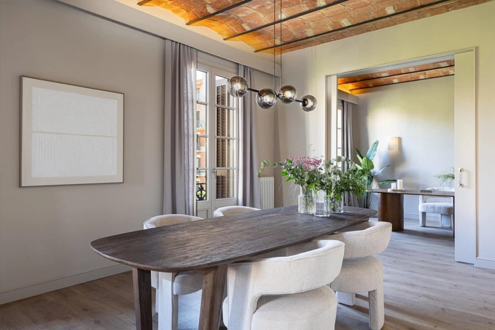 4 soverom Leilighet til leie i Barcelona by - € 1 900 (Ref: 10042186)