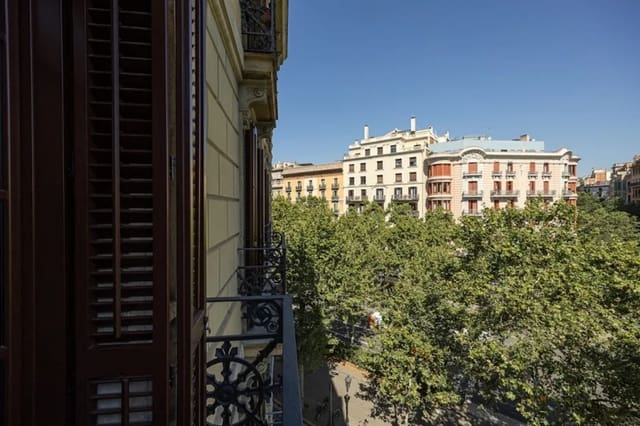 4 sovrum Lägenhet att hyra i Barcelona stad - 1 900 € (Ref: 10042186)