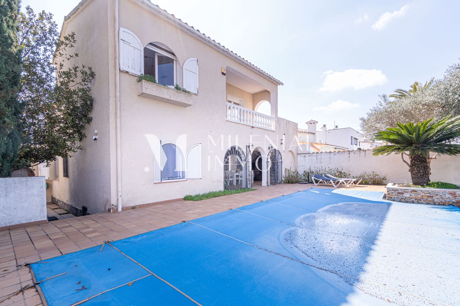 5 camera da letto Villa in vendita in Empuriabrava con piscina garage - 810.000 € (Rif: 10031060)