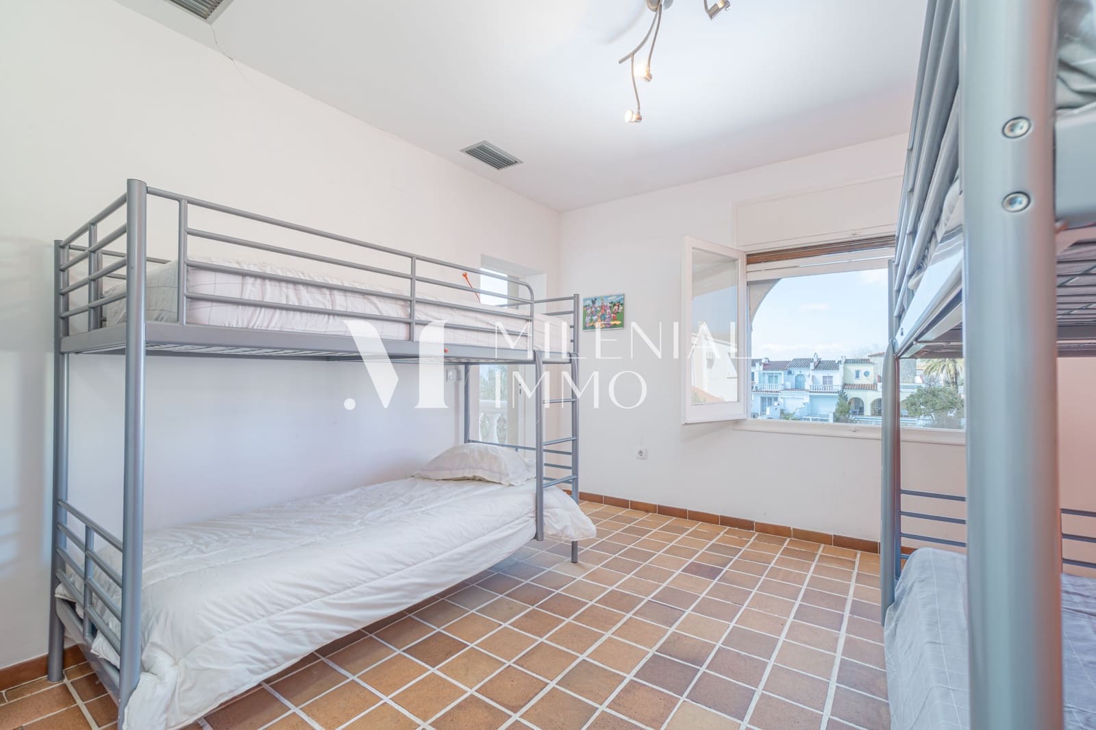 5 camera da letto Villa in vendita in Empuriabrava con piscina garage - 810.000 € (Rif: 10031060)