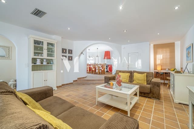 5 camera da letto Villa in vendita in Empuriabrava, Castelló d'Empúries con piscina garage - 810.000 € (Rif: 10031060)