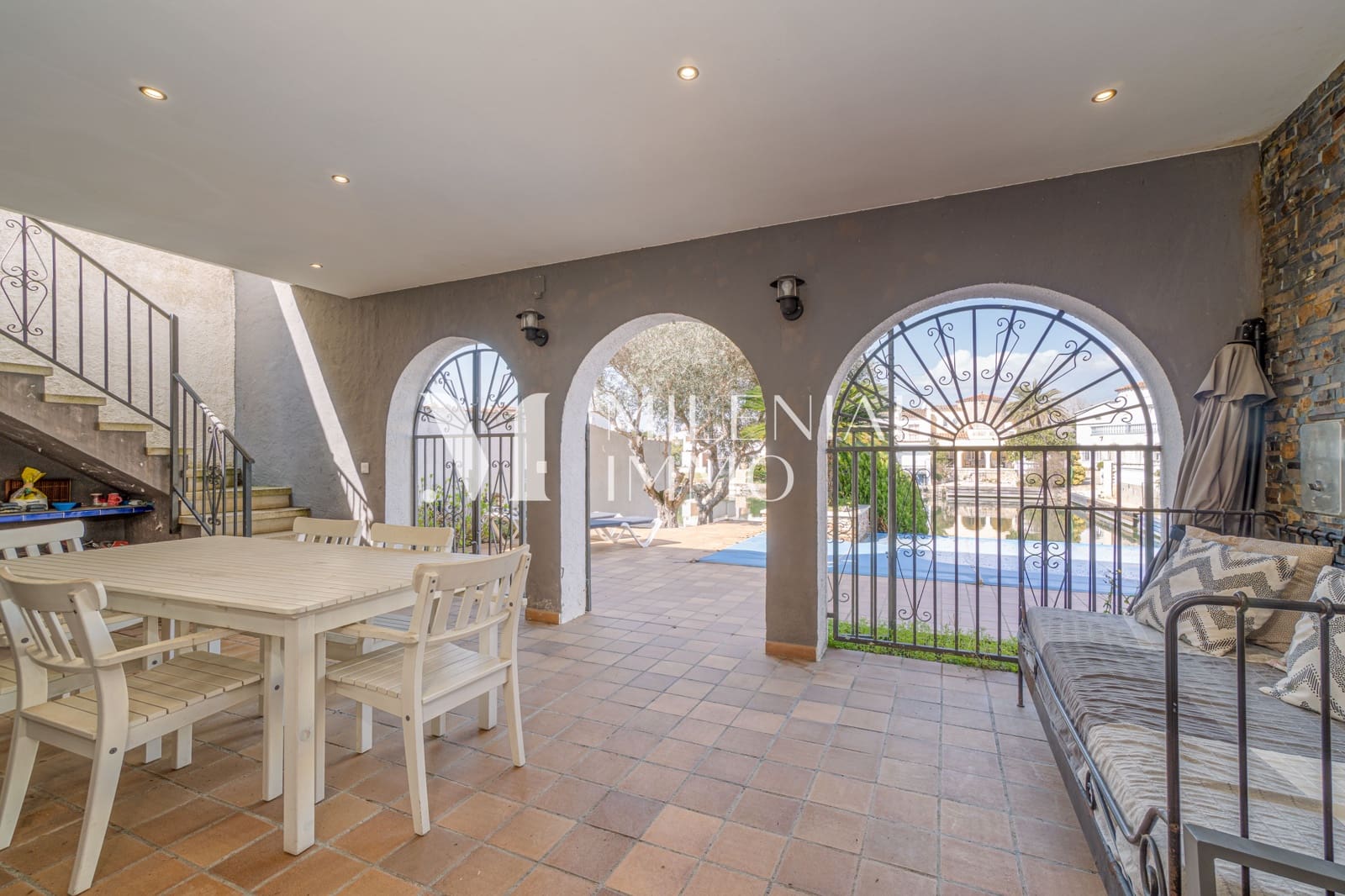 5 camera da letto Villa in vendita in Empuriabrava con piscina garage - 810.000 € (Rif: 10031060)