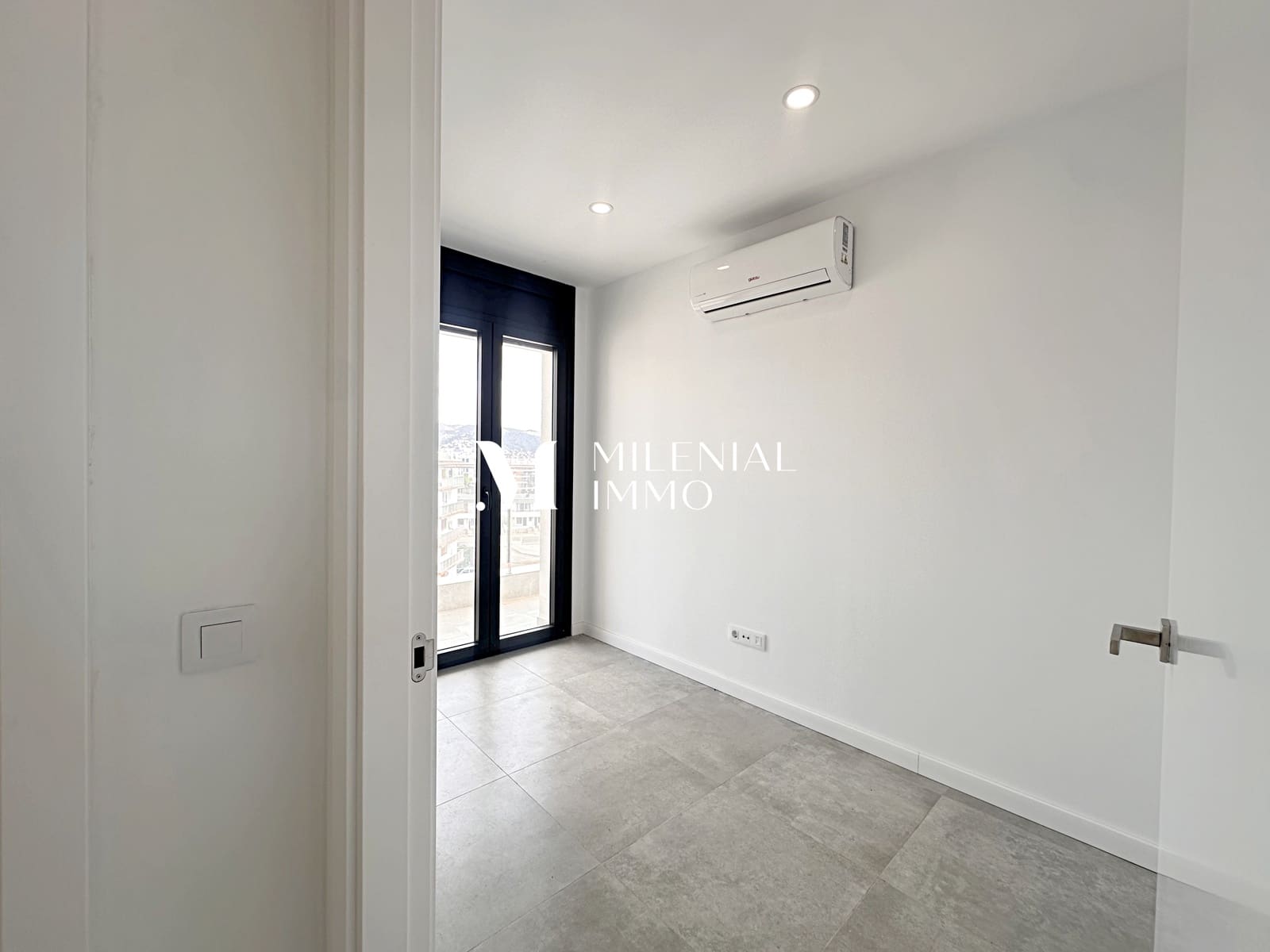 Apartamento de 2 habitaciones en Roses en venta con garaje - 295.000 € (Ref: 10031071)
