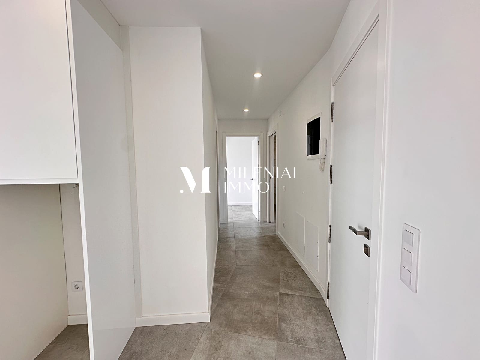 Apartamento de 2 habitaciones en Roses en venta con garaje - 295.000 € (Ref: 10031071)
