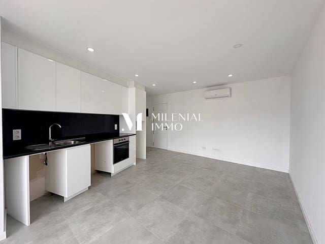 Apartamento de 2 habitaciones en Santa Margarida, Roses en venta con garaje - 295.000 € (Ref: 10031071)
