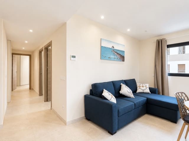 3 bedroom Apartment for sale in Roses with garage - € 520,000 (Ref: 10032458)