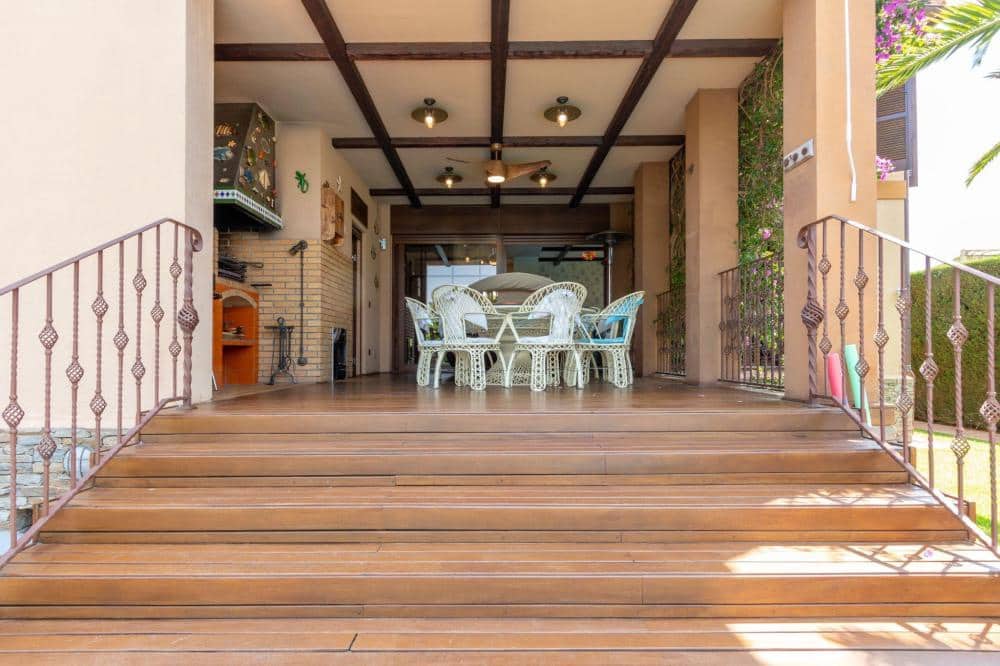 9 camera da letto Villa in vendita in Empuriabrava con piscina garage - 2.870.000 € (Rif: 10033347)