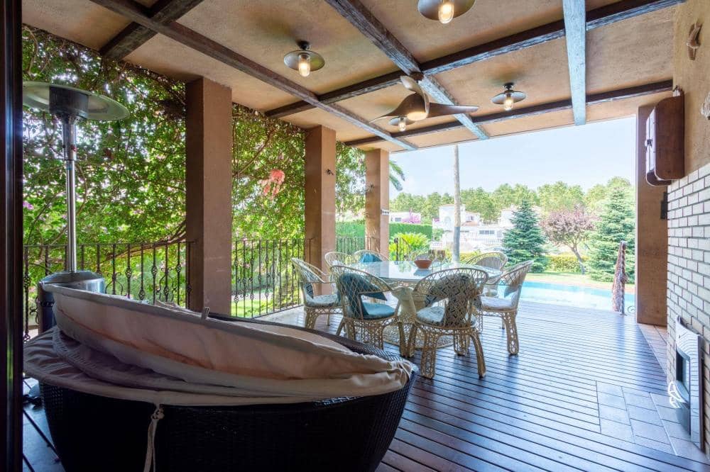 9 camera da letto Villa in vendita in Empuriabrava con piscina garage - 2.870.000 € (Rif: 10033347)