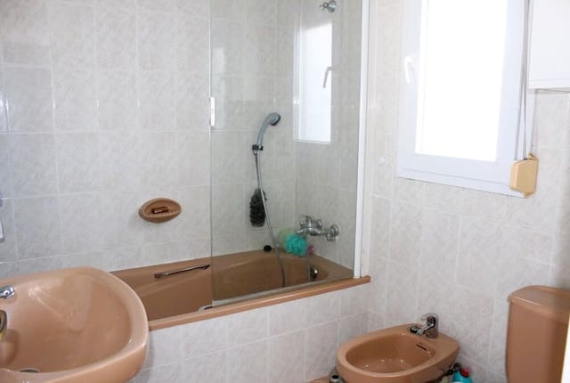 Casa de 3 habitaciones en Empuriabrava, Castelló d'Empúries en venta con piscina garaje - 367.500 € (Ref: 10033367)