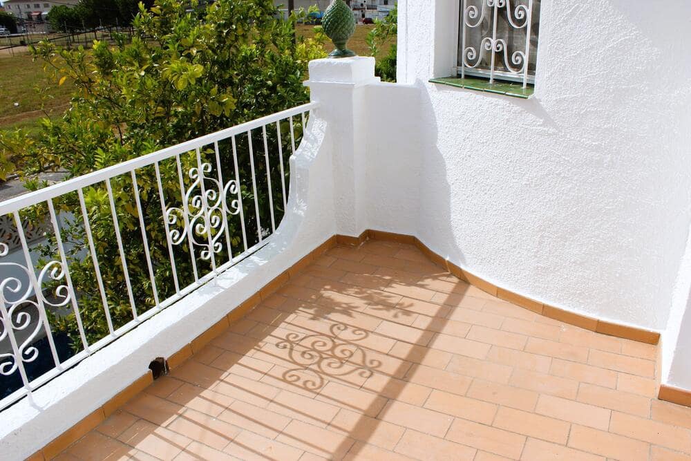 Casa de 3 habitaciones en Empuriabrava en venta con piscina garaje - 367.500 € (Ref: 10033367)