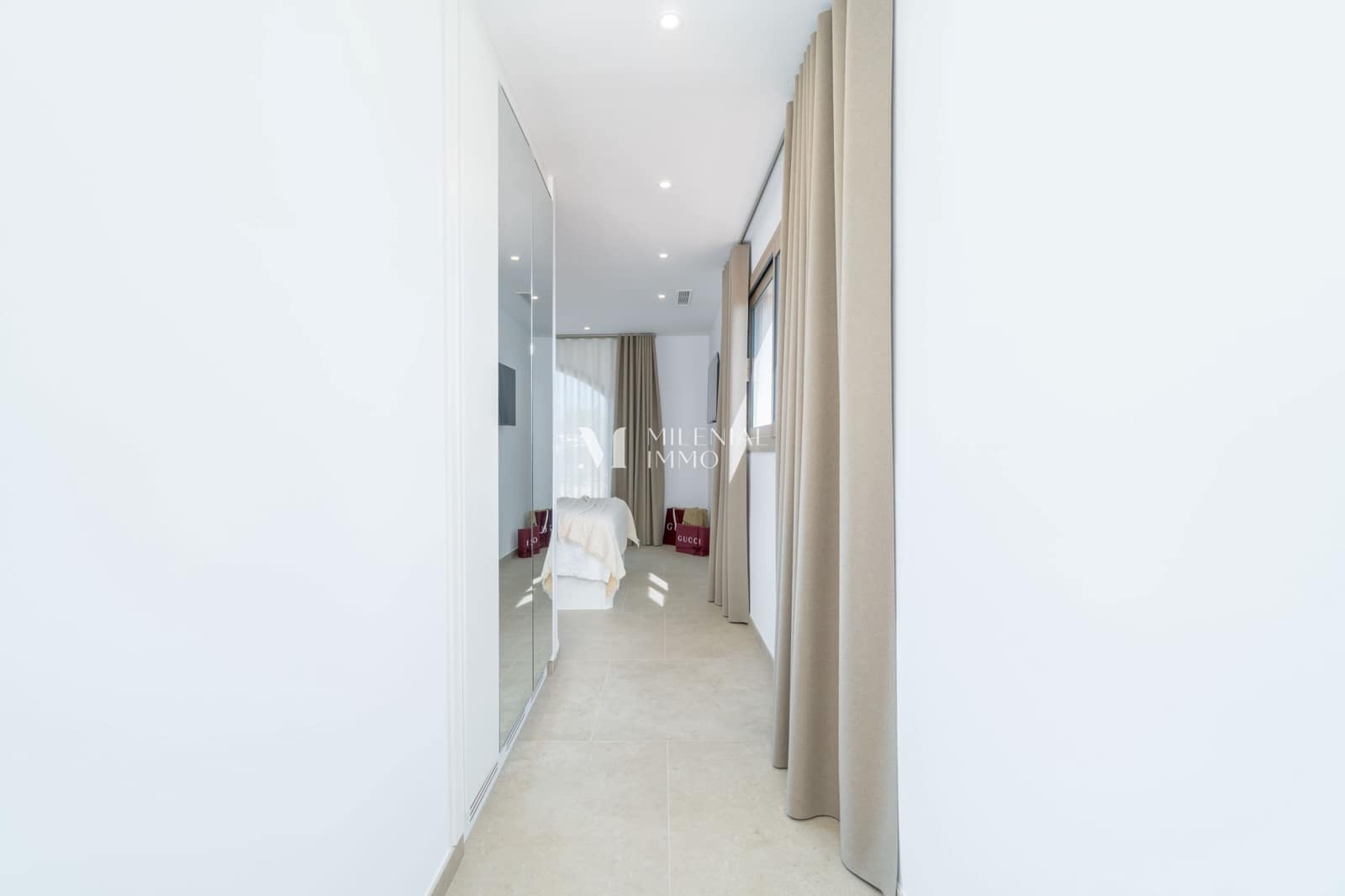 4 quarto Casa em Banda para venda em Empuriabrava com piscina garagem - 1 890 000 € (Ref: 10034279)