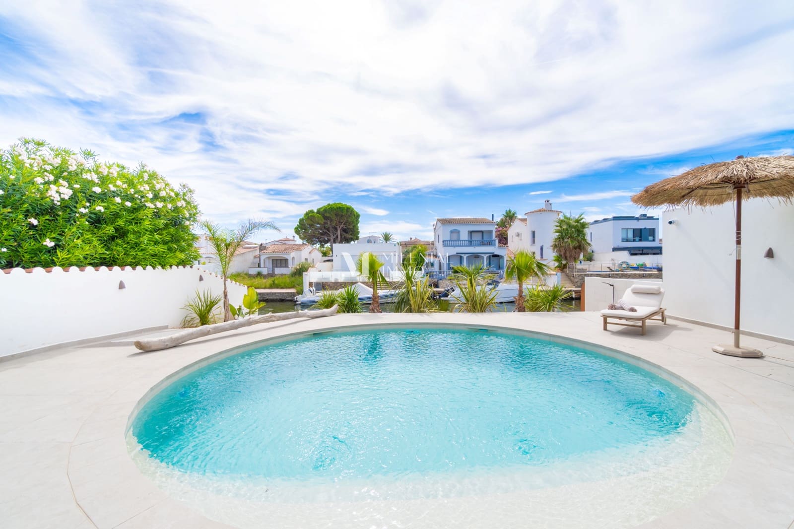 4 quarto Casa em Banda para venda em Empuriabrava com piscina garagem - 1 890 000 € (Ref: 10034279)
