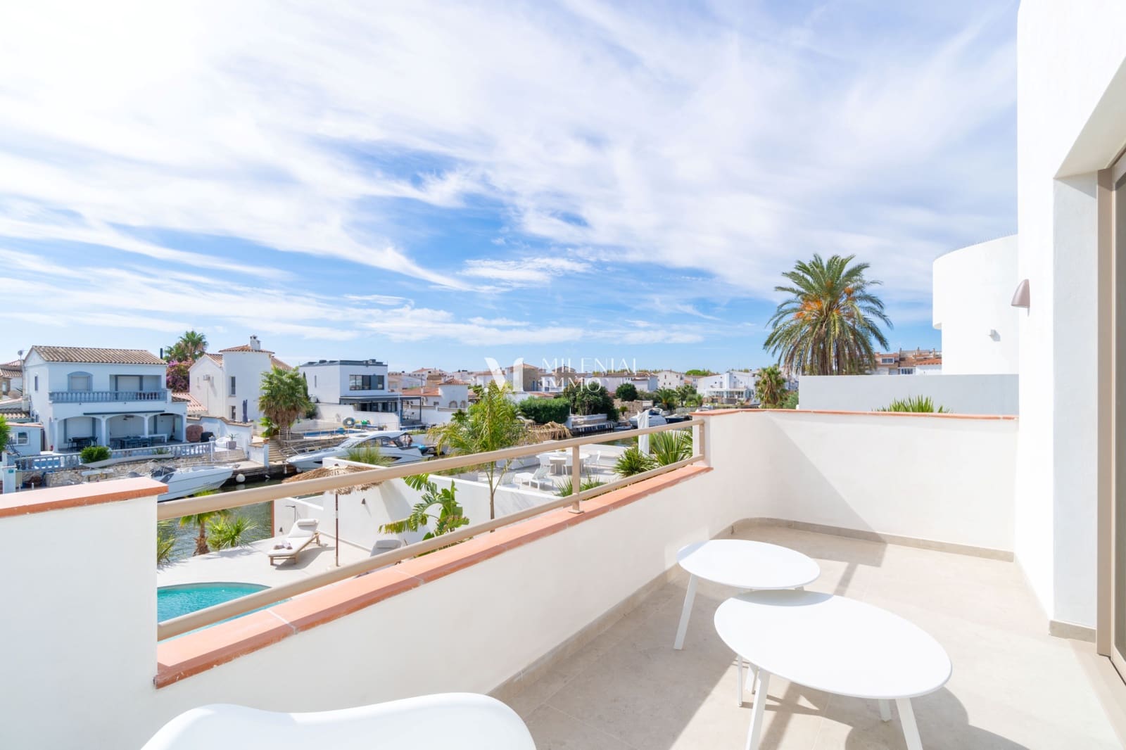4 quarto Casa em Banda para venda em Empuriabrava com piscina garagem - 1 890 000 € (Ref: 10034279)