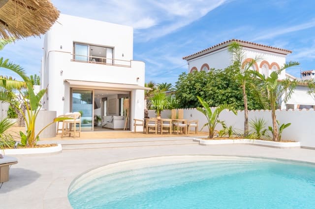 4 quarto Casa em Banda para venda em Empuriabrava, Castelló d'Empúries com piscina garagem - 1 890 000 € (Ref: 10034279)